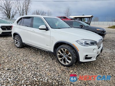 Czwarte zdjęcie samochodu z boku: 2018 BMW X5 XDRIVE35I VIN:5UXKR0C54JL074672 - miniatura