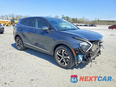 Czwarte zdjęcie samochodu z boku: 2023 KIA SPORTAGE EX VIN:KNDPV3AF1P7178411 - miniatura