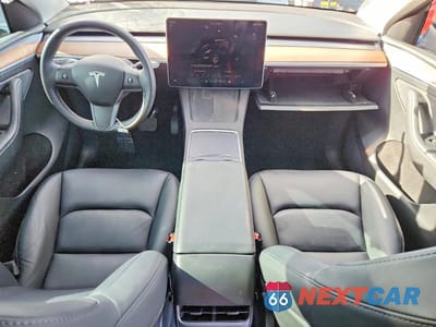Zdjęcie 8 z 12 samochodu: 2024 TESLA MODEL Y VIN:7SAYGDED4RF051939 - miniatura