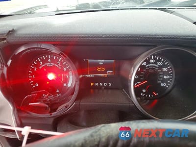 Zdjęcie 9 z 12 samochodu: 2018 FORD MUSTANG VIN:1FA6P8TH9J5156151 - miniatura