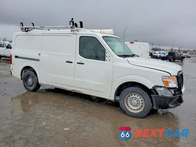 Czwarte zdjęcie samochodu z boku: 2015 NISSAN NV DELIVERY VAN VIN:1N6BF0KL8FN804196 - miniatura