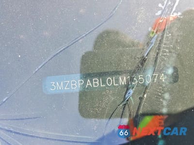 Zdjęcie 12 z 12 samochodu: 2020 MAZDA 3 VIN:3MZBPABL0LM135074 - miniatura