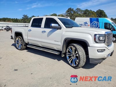 Czwarte zdjęcie samochodu z boku: 2018 GMC SIERRA K1500 DENALI VIN:3GTU2PEC9JG128550 - miniatura