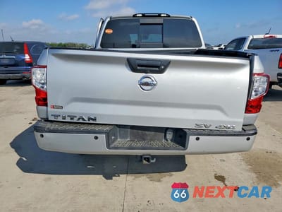 Zdjęcie 6 z 12 samochodu: 2018 NISSAN TITAN SV VIN:1N6AA1E50JN551638 - miniatura