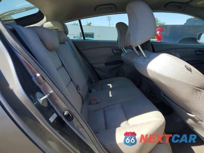 Zdjęcie 10 z 11 samochodu: 2010 HONDA INSIGHT EX VIN:JHMZE2H70AS008559 - miniatura