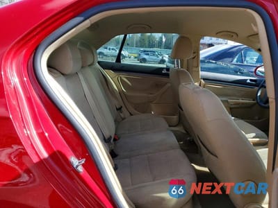 Zdjęcie 10 z 11 samochodu: 2008 VOLKSWAGEN JETTA S VIN:3VWJM71K58M105625 - miniatura