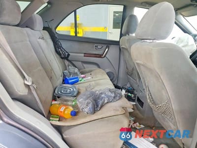 Zdjęcie 11 z 13 samochodu: 2005 KIA SORENTO LX VIN:KNDJD733055361391 - miniatura