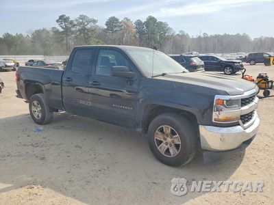Czwarte zdjęcie samochodu z boku: 2019 CHEVROLET SILVERADO LD C1500 LT VIN:2GCRCPEC1K1141578 - miniatura