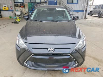 Piąte zdjęcie samochodu w środku: 2017 TOYOTA YARIS IA BASE VIN:3MYDLBYV4HY160549 - miniatura