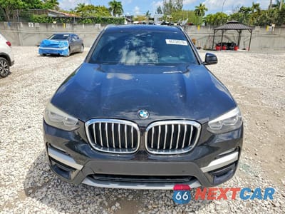 Piąte zdjęcie samochodu w środku: 2019 BMW X3 SDRIVE30I VIN:5UXTR7C54KLE96765 - miniatura