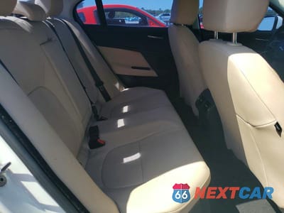 Zdjęcie 10 z 12 samochodu: 2018 JAGUAR XE VIN:SAJAR4FX3JCP23767 - miniatura