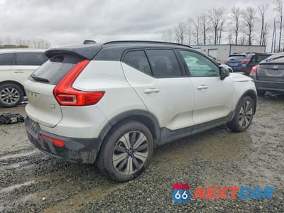Trzecie zdjęcie samochodu z tyłu: 2023 VOLVO XC40 RECHARGE PLUS VIN:YV4ED3UW5P2969010 - miniatura