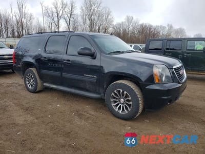 Czwarte zdjęcie samochodu z boku: 2014 GMC YUKON XL K1500 SLT VIN:1GKS2KE73ER203993 - miniatura