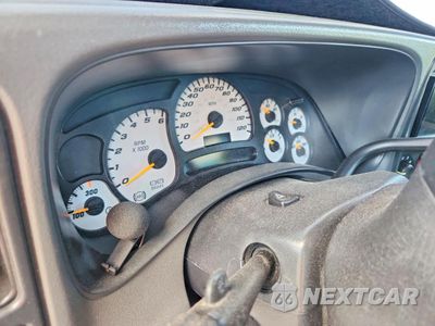 Zdjęcie 9 z 12 samochodu: 2004 CHEVROLET SILVERADO C1500 VIN:1GCEC14V34Z161369 - miniatura
