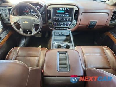 Zdjęcie 8 z 12 samochodu: 2016 CHEVROLET SILVERADO K3500 HIGH COUNTRY VIN:1GC4K1E8XGF296085 - miniatura