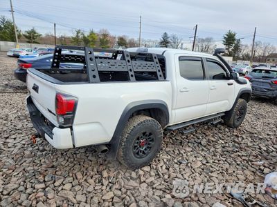 Trzecie zdjęcie samochodu z tyłu: 2019 TOYOTA TACOMA TRD PRO VIN:5TFCZ5AN3KX174097 - miniatura