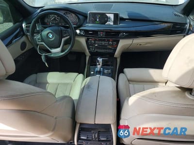 Zdjęcie 8 z 13 samochodu: 2017 BMW X5 XDR40E VIN:5UXKT0C52H0S80473 - miniatura