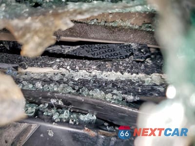 Zdjęcie 13 z 13 samochodu: 2003 TOYOTA ECHO BASE VIN:JTDBT123030275448 - miniatura