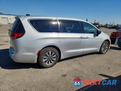 Trzecie zdjęcie samochodu z tyłu: 2024 CHRYSLER PACIFICA HYBRID SELECT VIN:2C4RC1S73RR150394 - miniatura