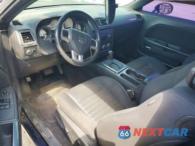 Zdjęcie 8 z 11 samochodu: 2014 DODGE CHALLENGER SXT VIN:2C3CDYAG3EH204200 - miniatura