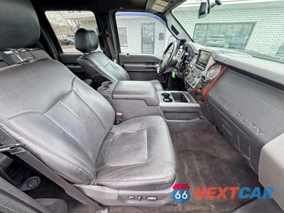 Piąte zdjęcie samochodu w środku: 2015 FORD F350 SUPER DUTY VIN:1FT8W3B63FEC74809 - miniatura