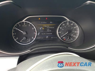 Zdjęcie 9 z 13 samochodu: 2017 NISSAN MAXIMA 3.5 SV VIN:1N4AA6AP4HC409814 - miniatura