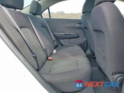 Zdjęcie 10 z 11 samochodu: 2014 CHEVROLET SONIC LT VIN:1G1JC5SH8E4175679 - miniatura