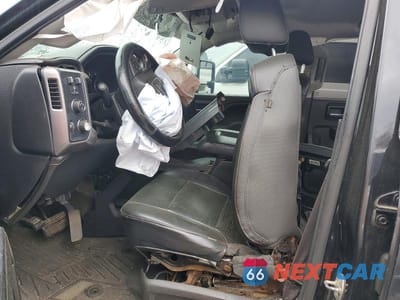 Zdjęcie 7 z 11 samochodu: 2016 GMC SIERRA K2500 SLT VIN:1GT12TE85GF117871 - miniatura