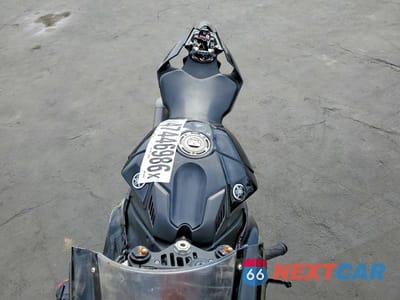 Piąte zdjęcie samochodu w środku: 2023 YAMAHA YZFR1 VIN:JYARN66YXPA001035 - miniatura