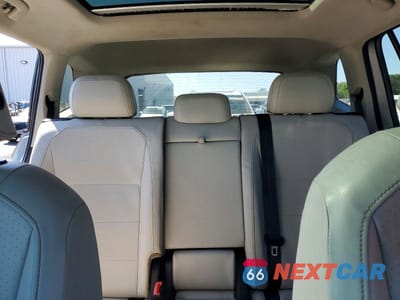 Zdjęcie 10 z 13 samochodu: 2019 VOLKSWAGEN TIGUAN SE VIN:3VV3B7AX4KM110563 - miniatura