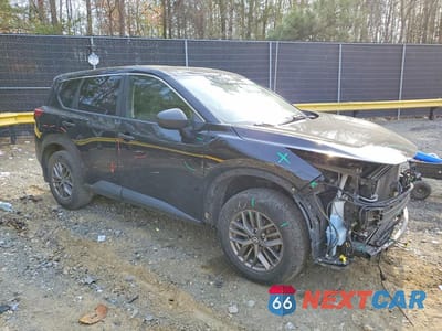 Czwarte zdjęcie samochodu z boku: 2021 NISSAN ROGUE S VIN:JN8AT3AAXMW013396 - miniatura