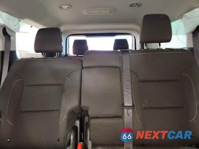 Zdjęcie 10 z 13 samochodu: 2017 GMC ACADIA SLE VIN:1GKKNLLS5HZ218410 - miniatura