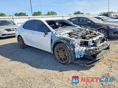 Czwarte zdjęcie samochodu z boku: 2024 TOYOTA CAMRY SE NIGHTSHADE VIN:4T1T11AK6RU254555 - miniatura