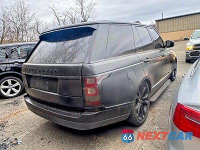 Czwarte zdjęcie samochodu z boku: 2015 LAND ROVER RANGE ROVER SUPERCHARGED VIN:SALGS2TF8FA242311 - miniatura