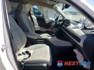 Zdjęcie 7 z 12 samochodu: 2026 HONDA HR-V LX VIN:3CZRZ1H33TM700480 - miniatura