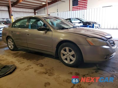 Czwarte zdjęcie samochodu z boku: 2004 NISSAN ALTIMA 2.5 VIN:1N4AL11D54C104562 - miniatura