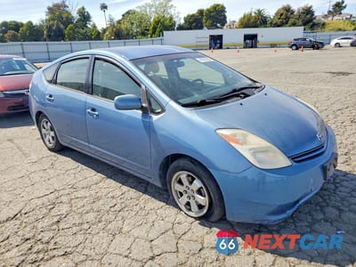Czwarte zdjęcie samochodu z boku: 2005 TOYOTA PRIUS BASE VIN:JTDKB20U657032807 - miniatura