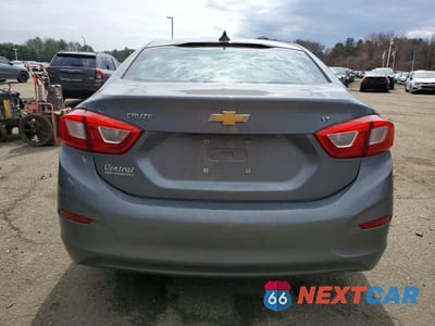 Zdjęcie 6 z 12 samochodu: 2018 CHEVROLET CRUZE LT VIN:1G1BE5SM1J7246225 - miniatura