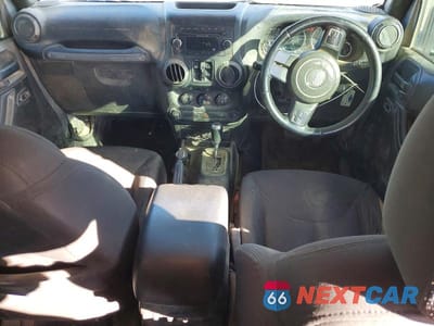 Zdjęcie 8 z 13 samochodu: 2018 JEEP WRANGLER UNLIMITED SPORT VIN:1C4BJWKG3JL853219 - miniatura