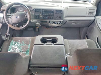 Zdjęcie 8 z 11 samochodu: 2003 FORD F350 SUPER DUTY VIN:1FTWX33P43EB65735 - miniatura