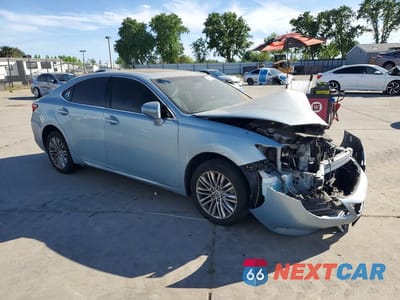 Czwarte zdjęcie samochodu z boku: 2013 LEXUS ES 350 BASE VIN:JTHBK1GG7D2070583 - miniatura