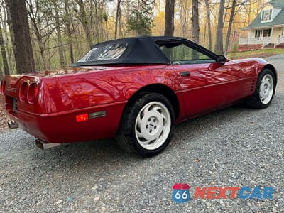 Czwarte zdjęcie samochodu z boku: 1991 CHEV CORVETTE VIN:1G1YY3381M5100723 - miniatura