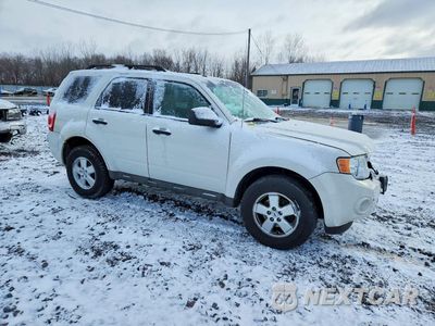 Czwarte zdjęcie samochodu z boku: 2009 FORD ESCAPE VIN:1FMCU93G19KA64933 - miniatura