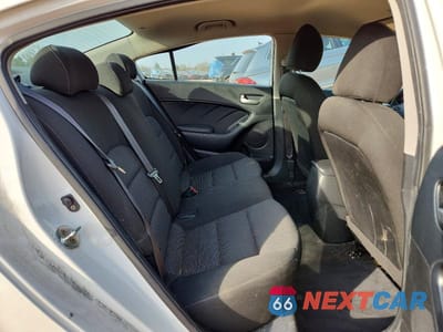 Zdjęcie 10 z 12 samochodu: 2017 KIA FORTE LX VIN:3KPFK4A76HE059600 - miniatura