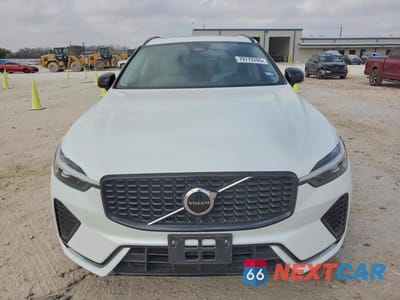 Piąte zdjęcie samochodu w środku: 2024 VOLVO XC60 CORE VIN:YV4L12RK5R1823652 - miniatura