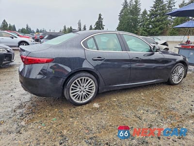 Trzecie zdjęcie samochodu z tyłu: 2017 ALFA ROMEO GIULIA TI Q4 VIN:ZARFAEEN5H7542597 - miniatura