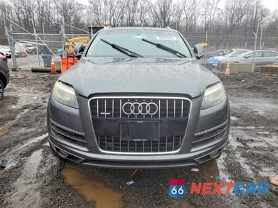 Piąte zdjęcie samochodu w środku: 2014 AUDI Q7 PREMIUM PLUS VIN:WA1LMAFE7ED016958 - miniatura