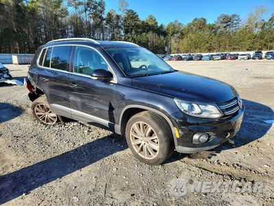 Czwarte zdjęcie samochodu z boku: 2016 VOLKSWAGEN TIGUAN S VIN:WVGAV7AX6GW558867 - miniatura