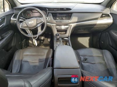 Zdjęcie 8 z 14 samochodu: 2021 CADILLAC XT5 PREMIUM LUXURY VIN:1GYKNDRS5MZ104324 - miniatura