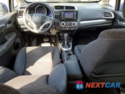 Zdjęcie 8 z 11 samochodu: 2016 HONDA FIT LX VIN:JHMGK5H50GX020125 - miniatura